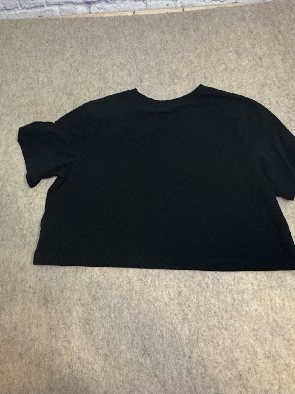Women’s Black Short-Sleeve Crop Top